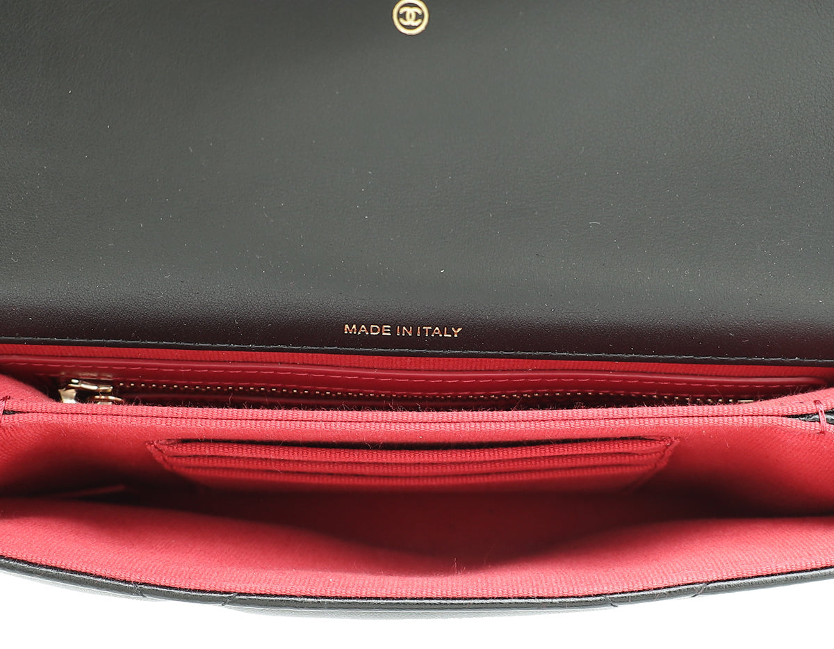 Chanel Black CC 19 Quilted Chain Wristlet Clutch