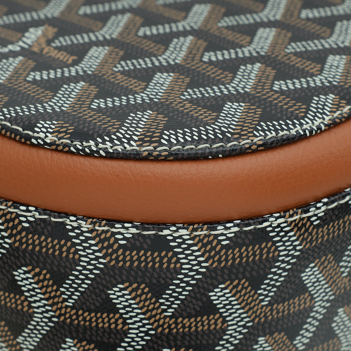 Goyard Bicolor Goyardine 233 PM Shoulder Bag