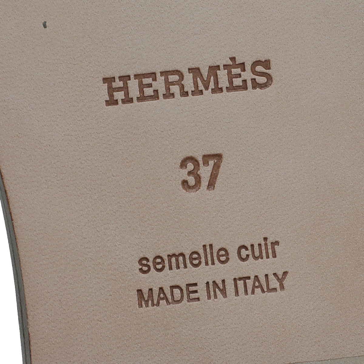 Hermes Vanille Matte Alligator Oran Sandal 37